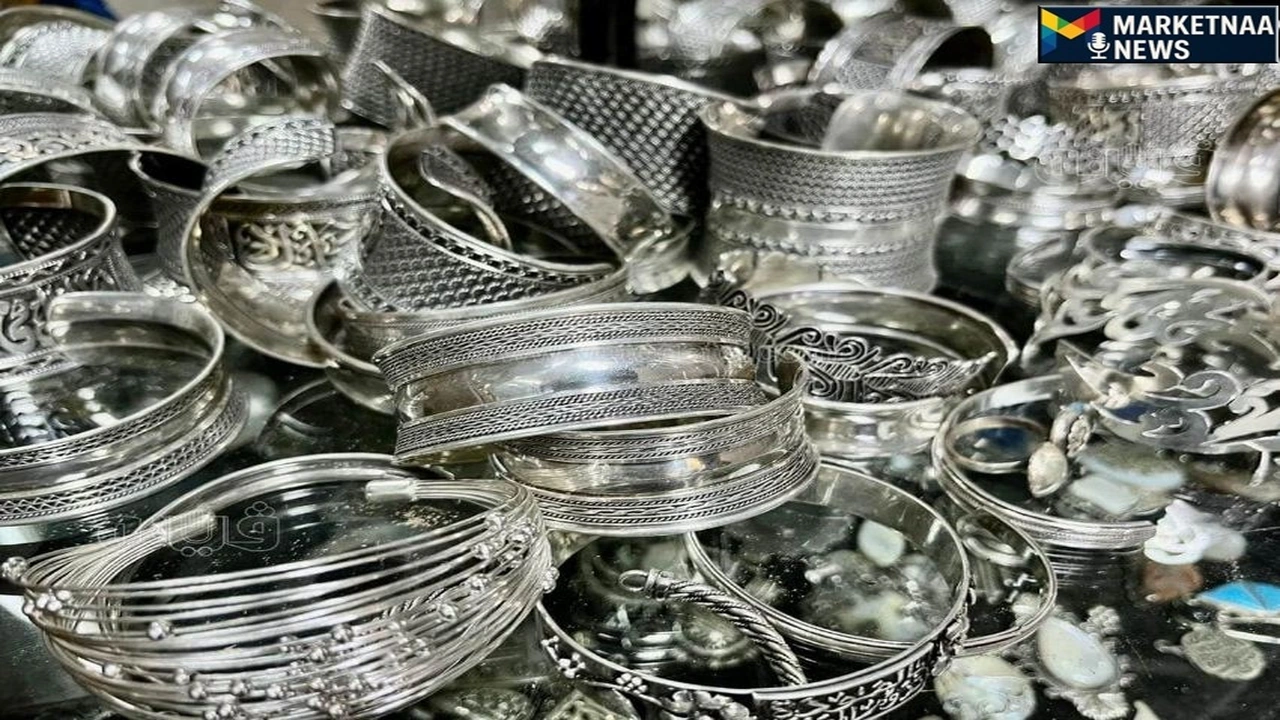 تحولات جديدة في أسعار الفضة داخل مصر مع تراجع عيار 925 و999 اليوم